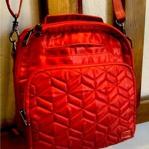 Lug RANGER medium-sized crossbody bag w RFID. Cranberry red.